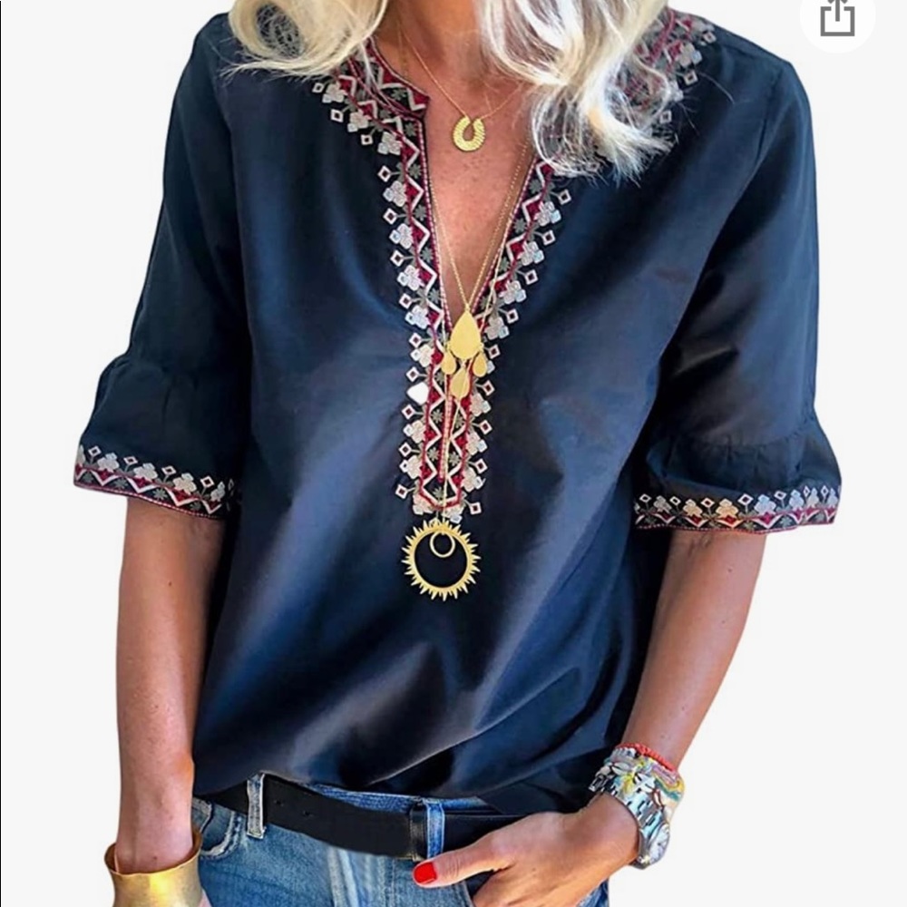 Casual tunic top with embroidery. Size xxl